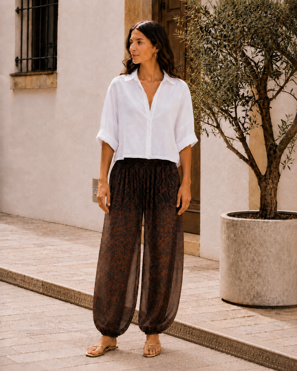 Pantalón bombacho con estampado animal